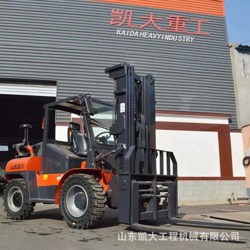 装卸搬运堆高工地用运输车 多功能户外山地叉车 升降堆高越野叉车